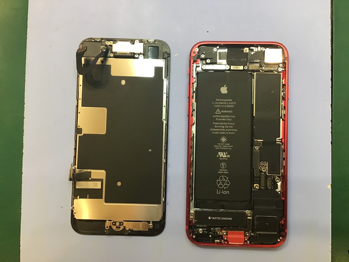 iPhoneSE2ならデータそのまま修理可能なスマホ修理工房セレオ甲府店へ！